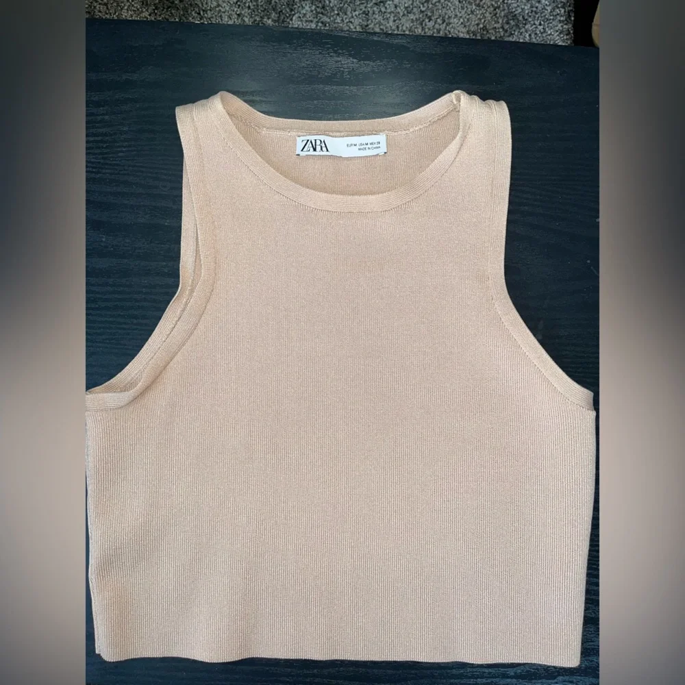 Zara Knit Cropped Tank Top Size Medium - Picture 1 of 5